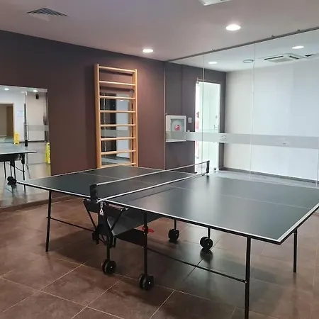 Apartamento 2 Bdr Garden With Near And Golf *