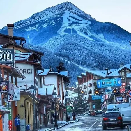 2 Bdr Garden With Near And Golf Apartmán