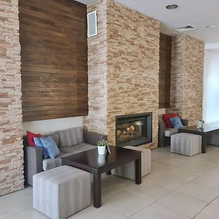 Apartamento 2 Bdr Garden With Near And Golf