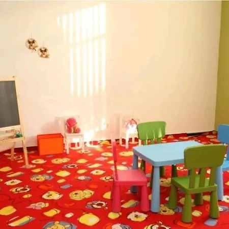 Apartamento 2 Bdr Garden With Near And Golf