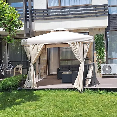 Apartamento 2 Bdr Garden With Near And Golf *