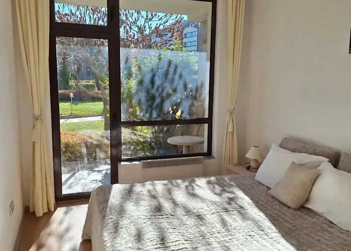 2 Bdr Garden With Near And Golf Апартаменты Разлог