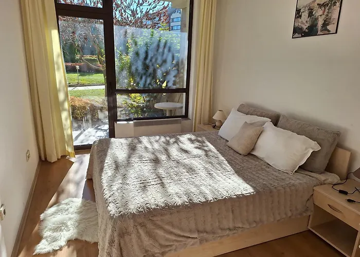 2 Bdr Garden With Near And Golf Апартаменты *